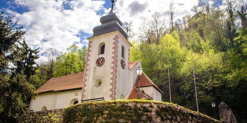 crkva_sv_mihalja_1_185037.jpg (1)